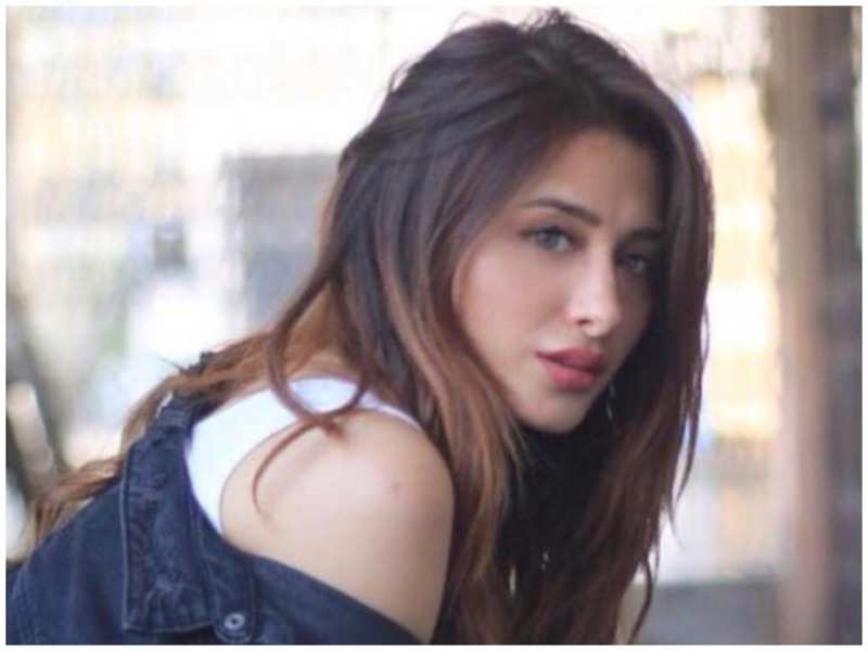 Mahira Sharma: Stop using social media in vain - Times of India