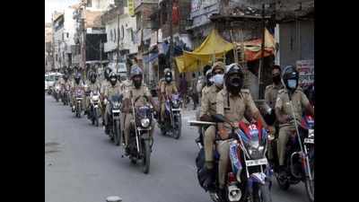 Prayagraj: Cops rope in religious heads in fight against coronavirus