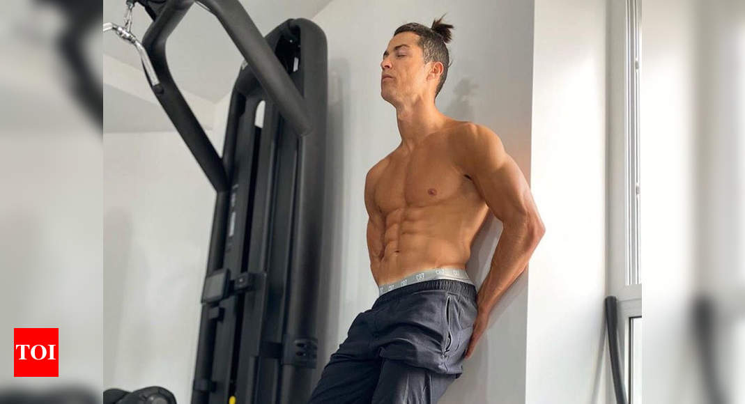 Ronaldo keeping fit inside multi-million dollar mansion | Off the field ...