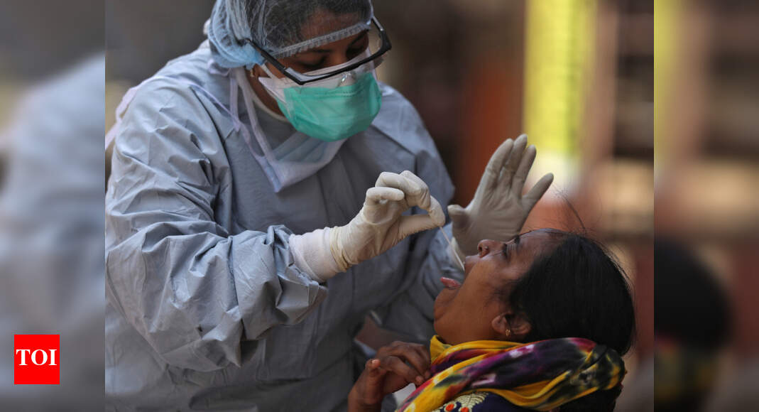 Corona cases in India 3 die in Delhi; new India cases top 750 in a day