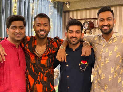 Hardik Pandya wishes brothers on Siblings Day, calls them best