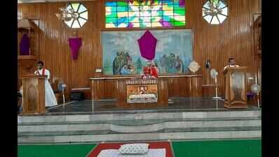 Bishop leads Good Friday service online to homes