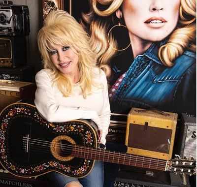 Dolly Parton writes coronavirus quarantine-themed poem: 'This too shall pass'