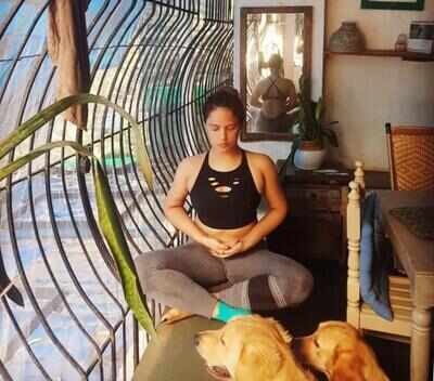 Neetu Chandra requests people to stay home