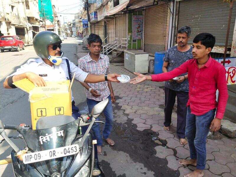 Dancing Cop Goes The Extra Mile To Feed The Needy Times Of India
