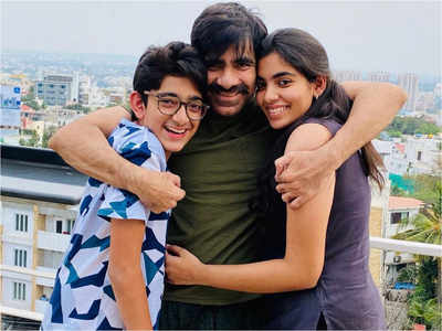 Ravi Teja posts a photo with his children during quarantine. See pic