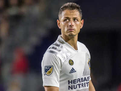 LA Times shows pictures of Chicharito with LA Galaxy kit - AS USA