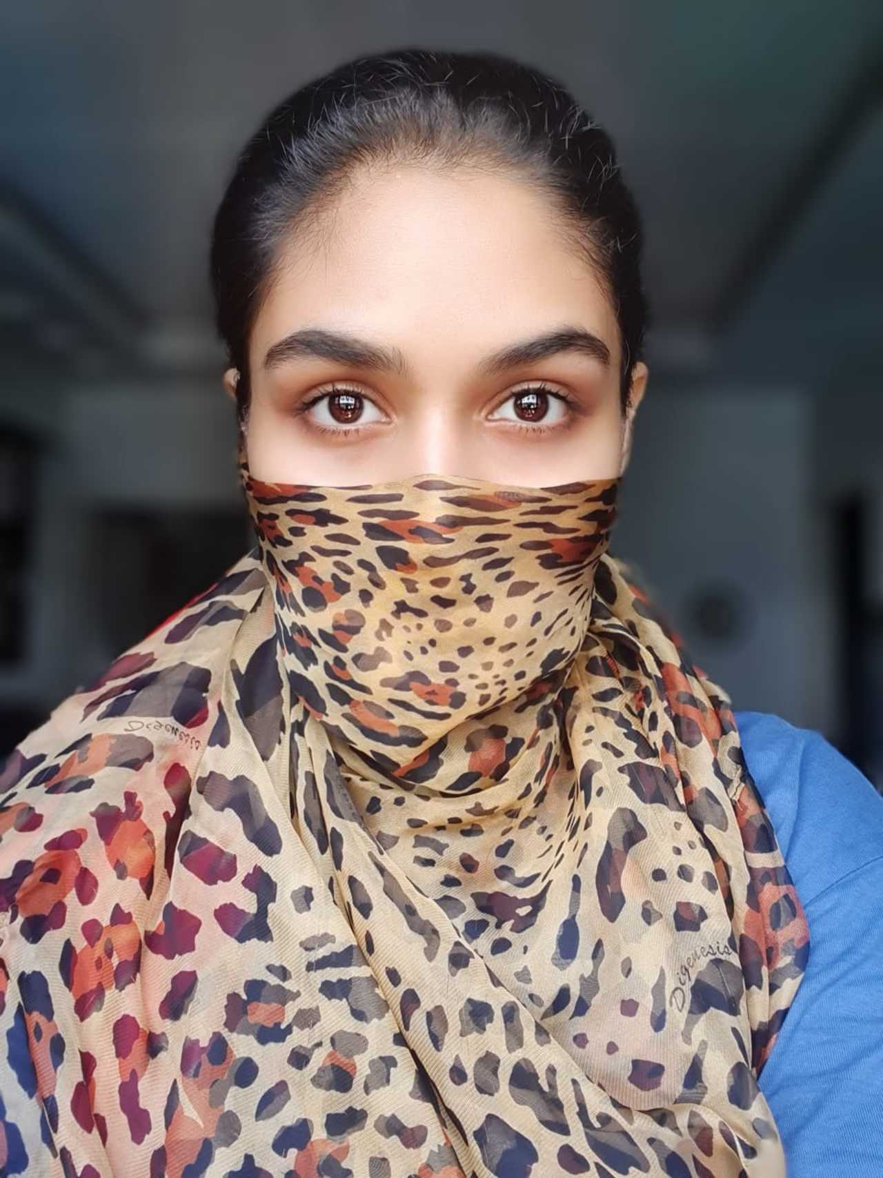 scarf to cover mouth and nose