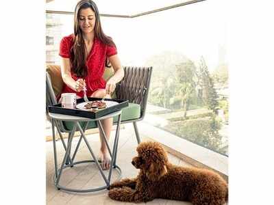 Quarantined, actress Giorgia Andriani tries cooking Indian dishes