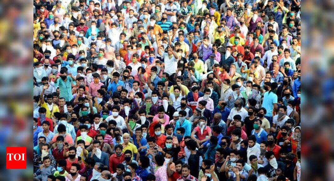 Activist, journo among 13 held for Bandra chaos