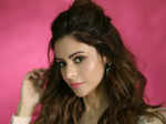 Aamna Sharif's Photos