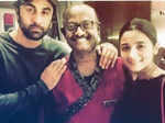 This picture of Alia Bhatt & Ranbir Kapoor with late Ronald D’Mello goes viral…