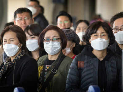 Economic pain from virus spreads as quickly as the pandemic