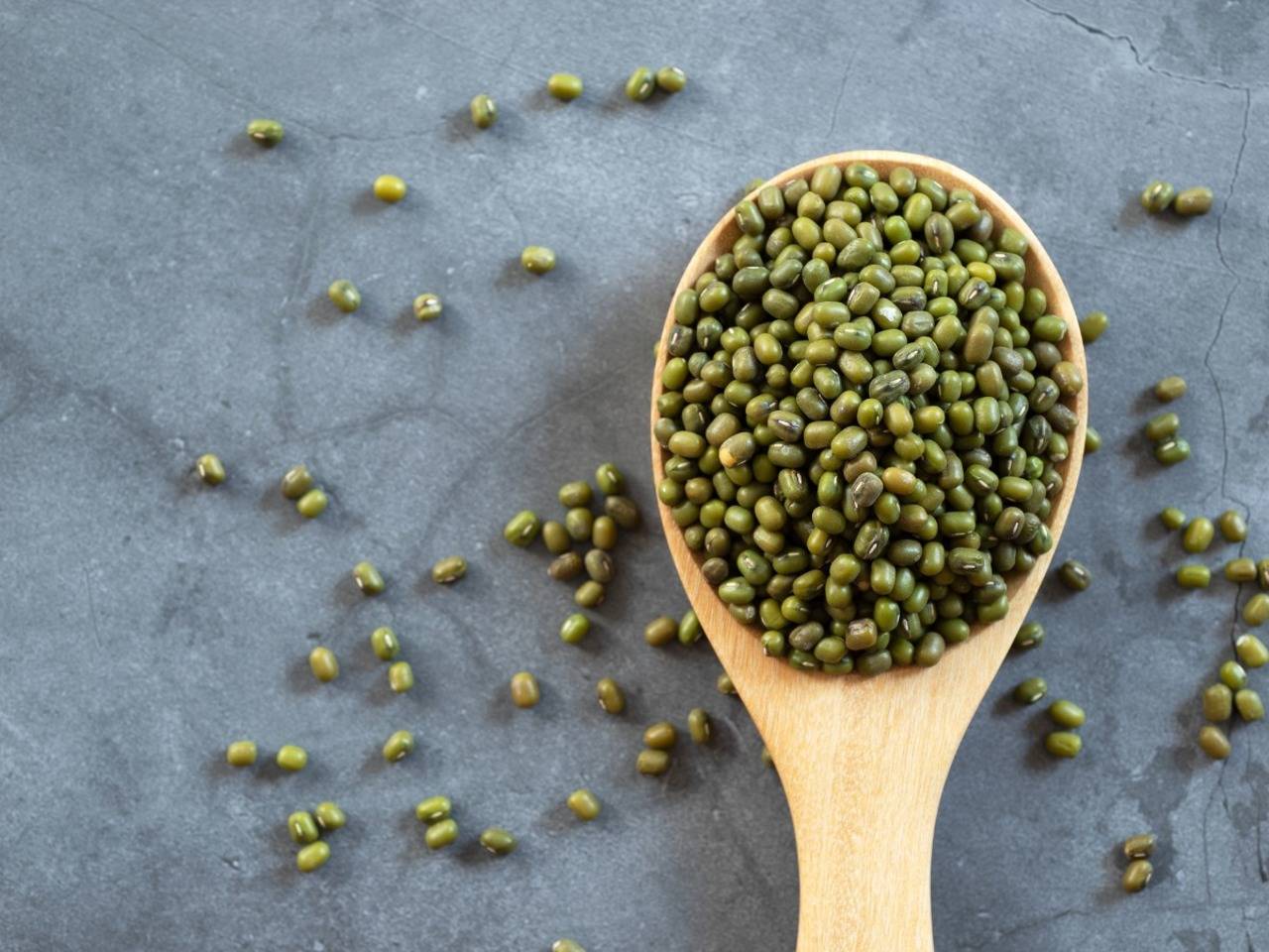 Green Gram Dal: Nutrition, Health Benefits For Weight Loss, Skin, Moong Dal  Sprouts And Recipes