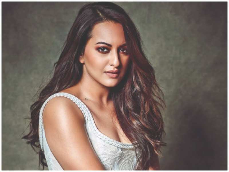 Sonakshi Sinha Now I Dont Feel As Addicted To Social Media And Im Happy About It Hindi Movie