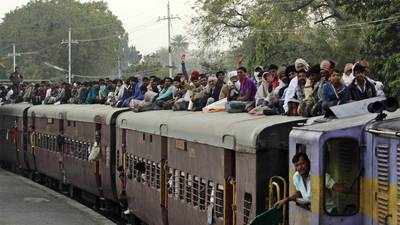 Lockdown: Nod for road, train travel just after May 3 unlikely