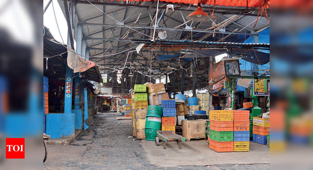 South Kolkata fish retailers struggle to meet demand after