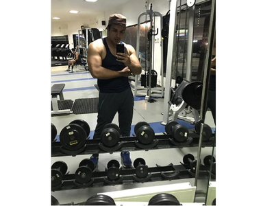 Vinay Anand shares a throwback mirror selfie from the gym as he is missing his workout