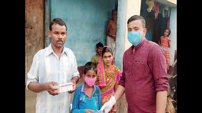 Kolkata doctors, cops & Purulia villager join hands to help kid get cancer medicines