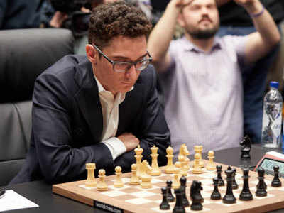Magnus Carlsen beats Fabiano Caruana to win World Chess