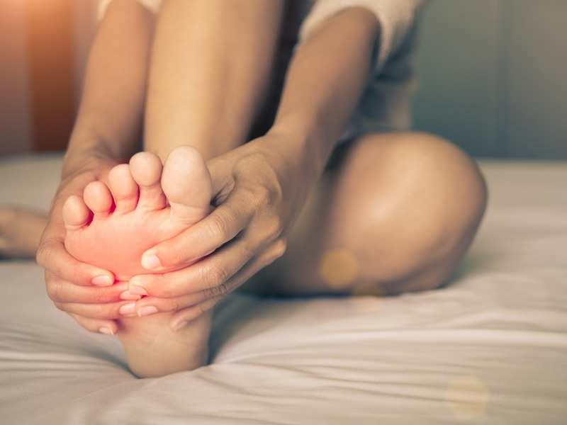 Reason behind your foot falling asleep often and what to do about it