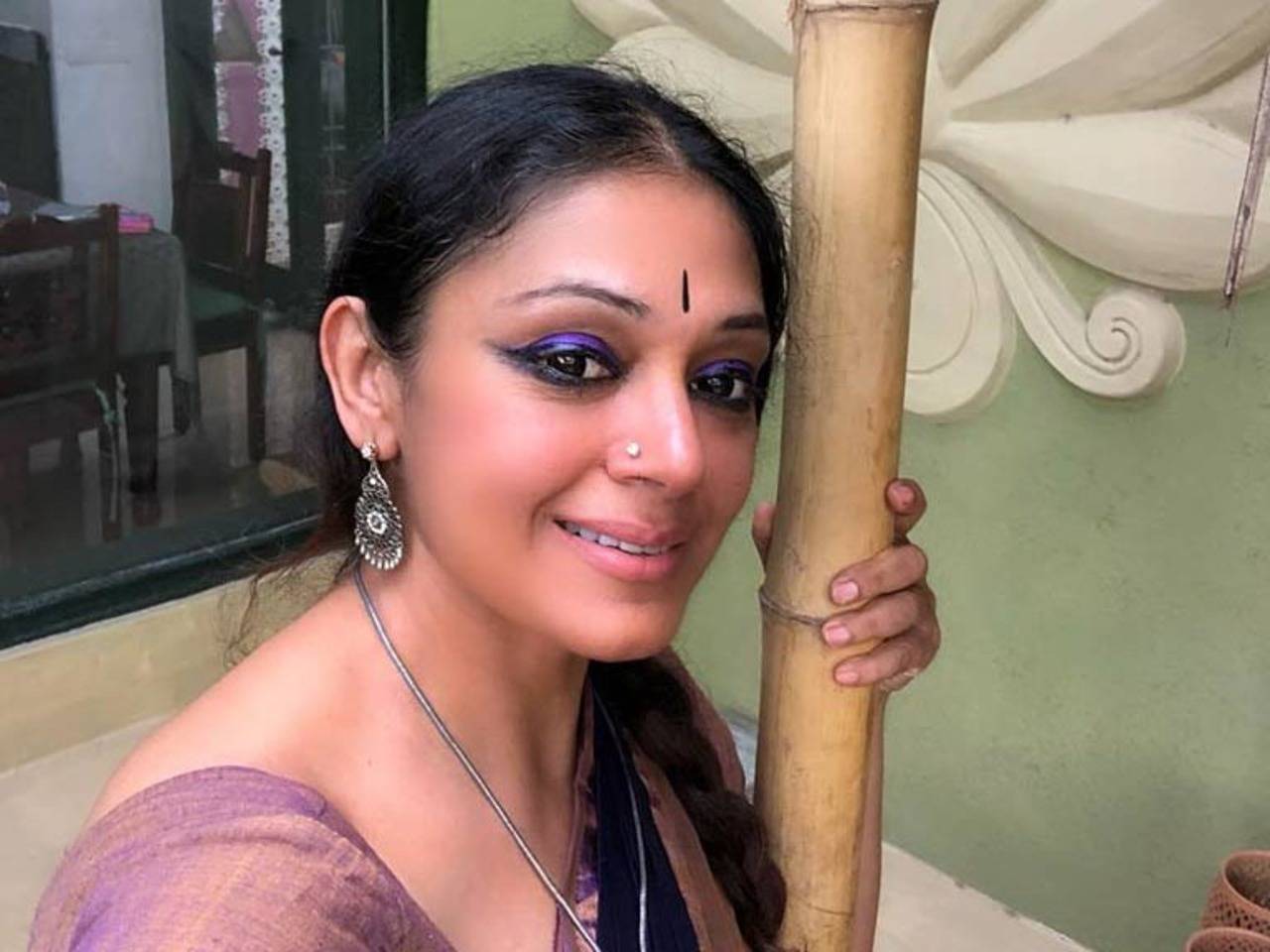 Shobana asks to dance it away Malayalam Movie News