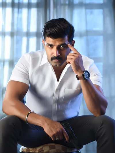 Arun Vijay reminisces shooting for Kuttram23 | Tamil Movie News - Times of  India