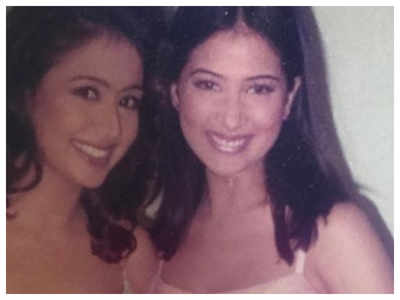 THIS throwback picture of Preeti Jhangiani and Kim Sharma from the sets of ‘Mohabbatein’ will make you revisit the film