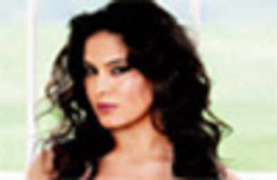I am very fashionable: Veena Malik