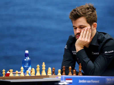 Magnus Carlsen on top as severed connection mars online tournament
