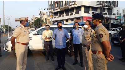 Nagpur: Maha home minister Anil Dekhmukh inspect security during lockdown
