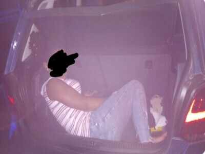 Man tries to smuggle girlfriend in car trunk during lockdown