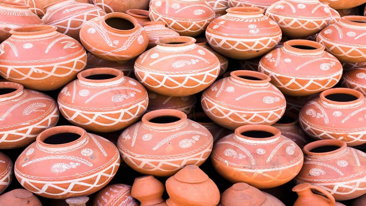 Bringing back the Matka: Why clay pot water is the healthiest - Times of  India