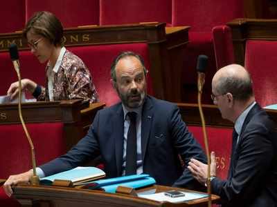 French PM Edouard Philippe to present strategy on ending virus lockdown