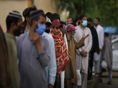 Experts urge people to avoid visiting mosques in Ramzan as coronavirus cases spike in Pakistan