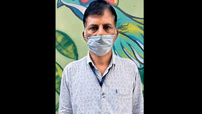 Delhi: Paid for it or not, he’s on his guard all week | Delhi News ...