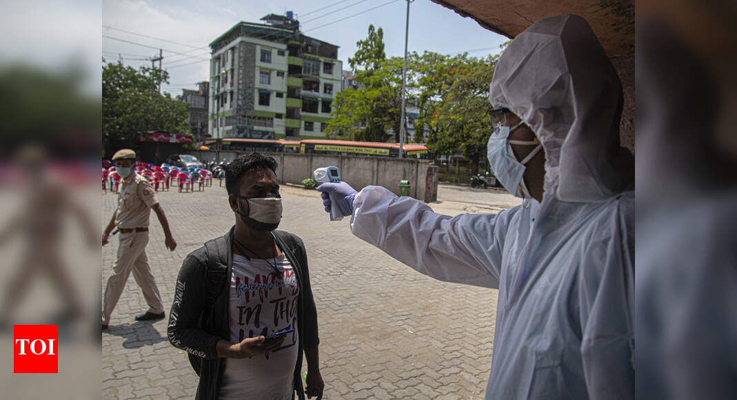 Recovered Covid patients pose no risk: Govt