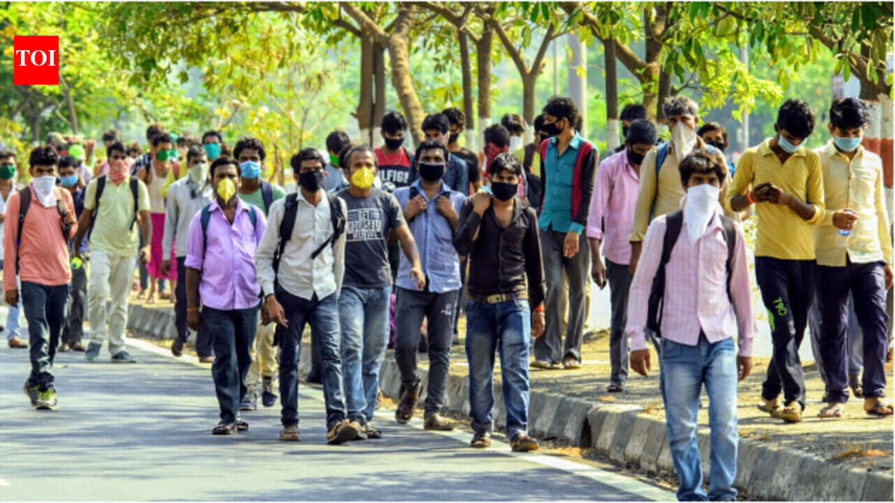 Mumbai: Migrant workers returning home on foot turned back by cops