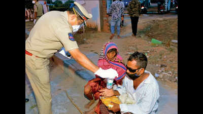 Police step in to help kin of dead in Andhra Pradesh