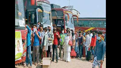 Kota students on way to West Bengal take a break in UP