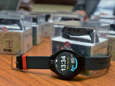 Gps best sale watch active