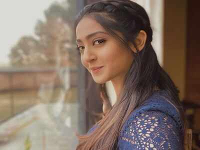 Aindrita Ray urges people to help birds during summer time | Kannada ...