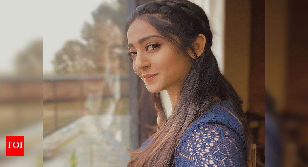 Aindrita Ray urges people to help birds during summer time | Kannada ...