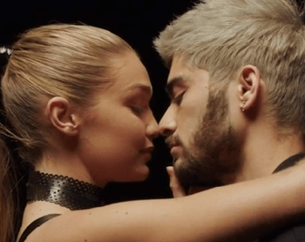
Gigi Hadid and Zayn Malik are having a baby! Supermodel confirms news on video-interview with talk-show host
