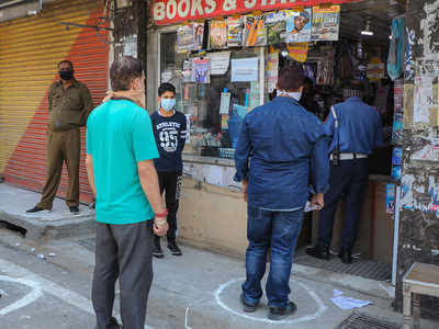 Lockdown 3.0: More shops expected to re-open but confusion reigns, say  retailers | India News - Times of India