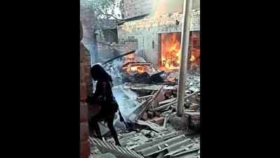 Blast in Kaushambi firecracker manufacturing unit kills 3 women