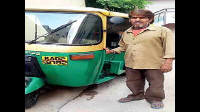 Bengaluru: Earnings dry up, future tense for auto drivers | Bengaluru ...