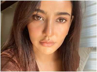 Pictures and videos: Neha Sharma goes super glam as she dresses up at home amid lockdown