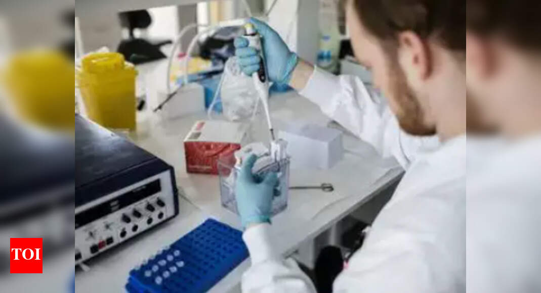 Coronavirus vaccine: Italy researchers claim world's first Covid-19 ...