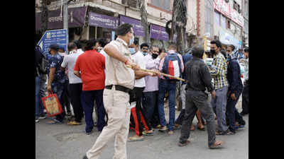 Delhi cops take violators down a peg